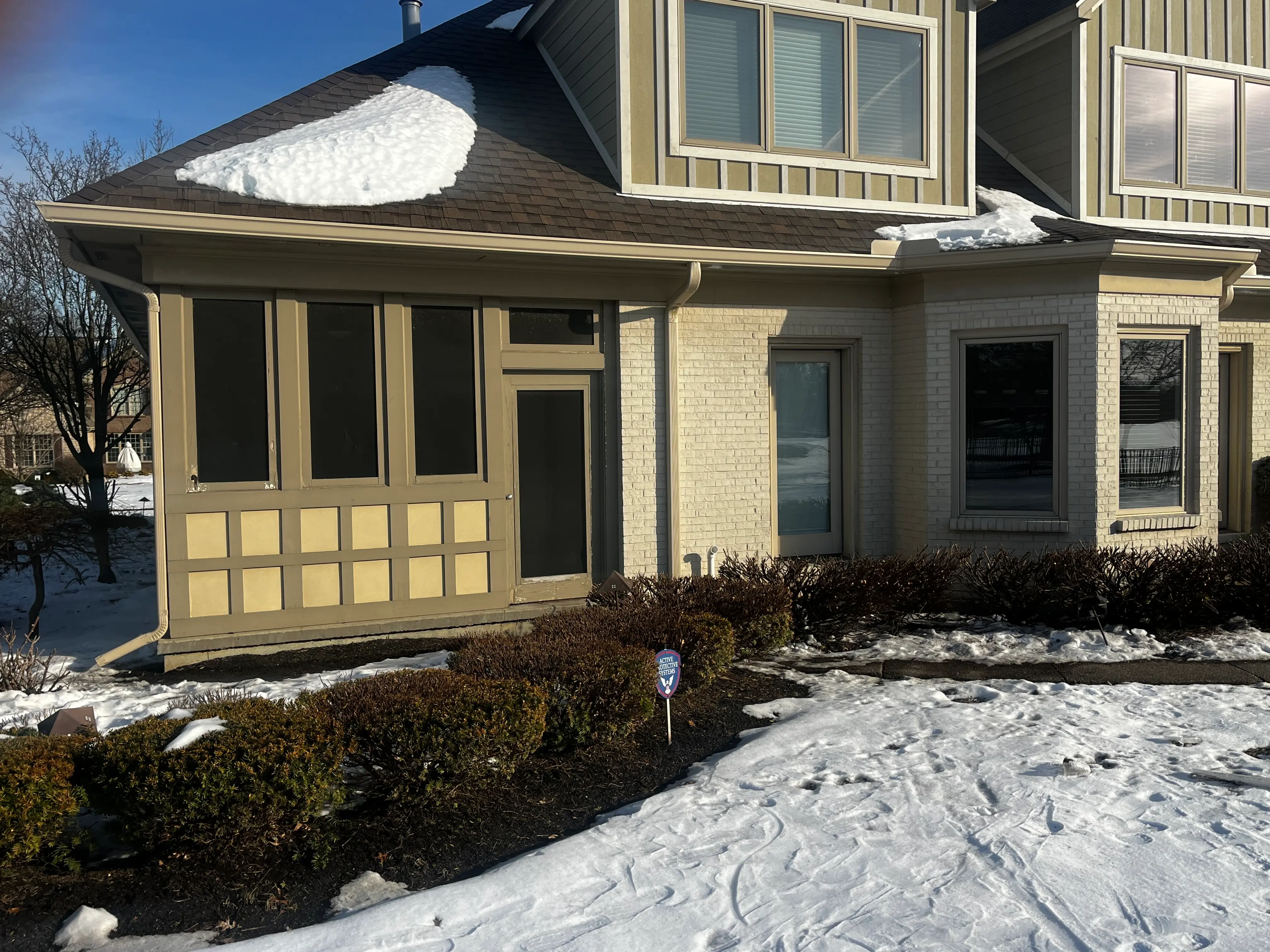 Fascia and soffit repair